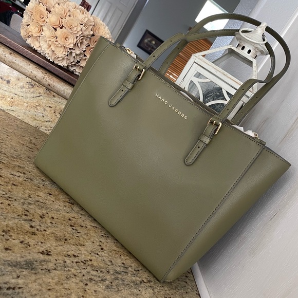 New❤️ Marc Jacobs The Commuter Tote - Picture 2 of 10